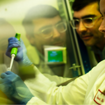 TriboGlow Whitening Toothbrush